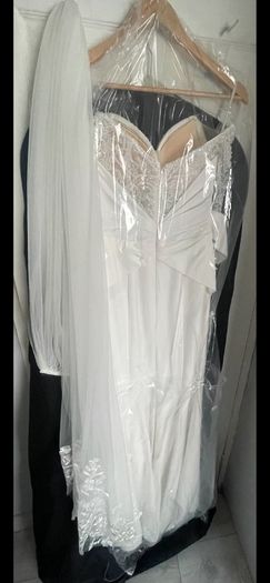 wedding dress