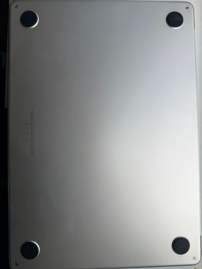 MacBook Air 13" M2 (2022)  8GB / 256GB Starlight