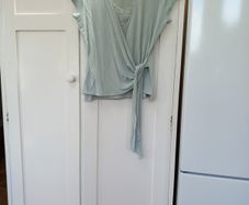 Linea Teal Cross Body Top Size L Unused.