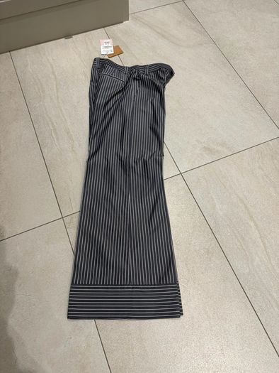 iblues brand which is a part of max mara group brand pinstripe 100% cotton fabric in a French navy and off white colour  BRAND NEW
