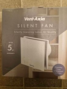 Bathroom extraction fan with Humidity timer