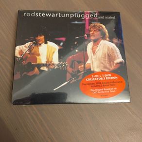 Rod Stewart unplugged....and seated