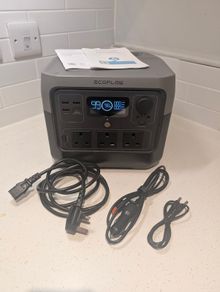 EcoFlow RIVER 2 Pro portable power station 768Wh + EcoFlow backpack, mint