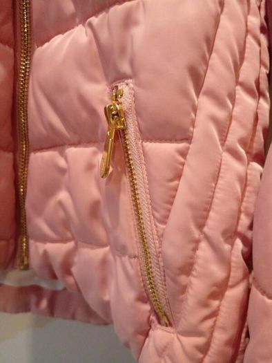McKenzie girls jacket size 6-7 Yrs