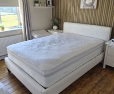 Double bed Base