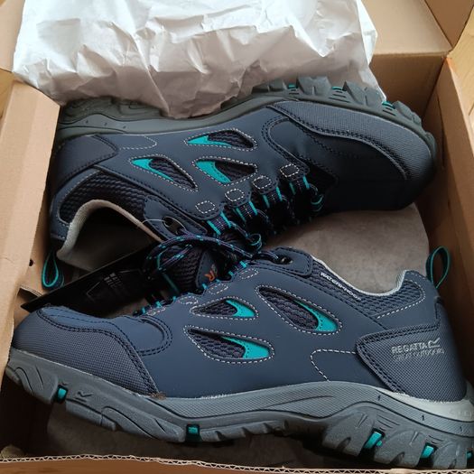 Regatta ladies Holcombe navy  runners size 6