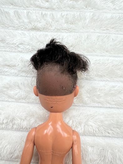 Bratz Boyz Dylan 2003 Left hand is too loose Used Please see photos