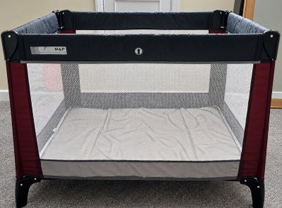 Baby Travel Cot / Play Pen