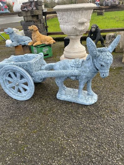 garden ornaments