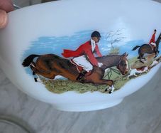 Mid Century Tally Ho Pyrex keep warm dish
