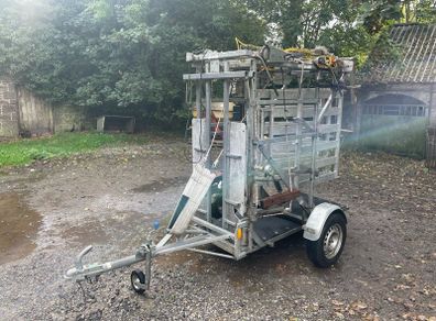 Wopa 39 Hoof Trimming Crate