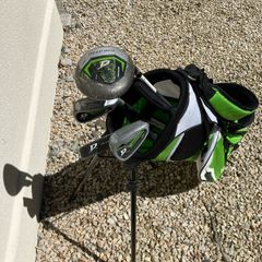 Wilson Deep red junior clubs