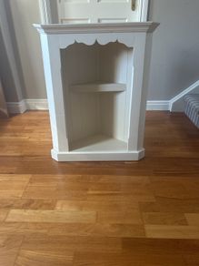 Pine corner unit