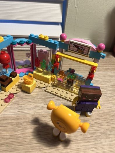lego friends sweet shop