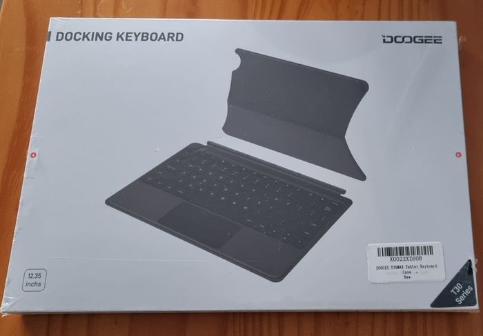 Tablet Keyboard Case for Doogee T30Max, new, unopened.
