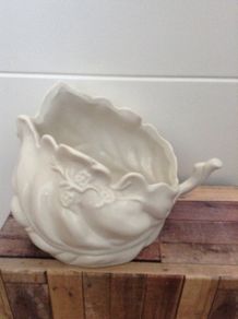 White leaf bowl ornament