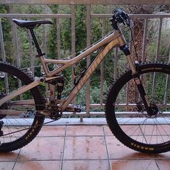 Devinci Django 27.5" Full Suspension Mountain Bike