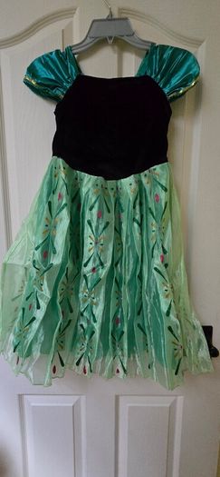 Anna costume