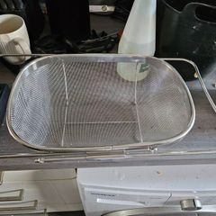 Kitchen sink strainer