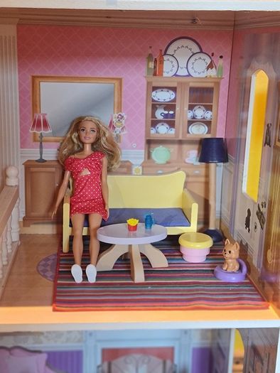 Dolls play house