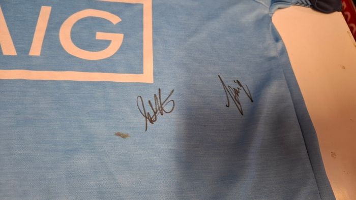Dublin GAA (Autographed) O'Neills Gaelic Football Jersey (Youths 13 Years) FREE POST