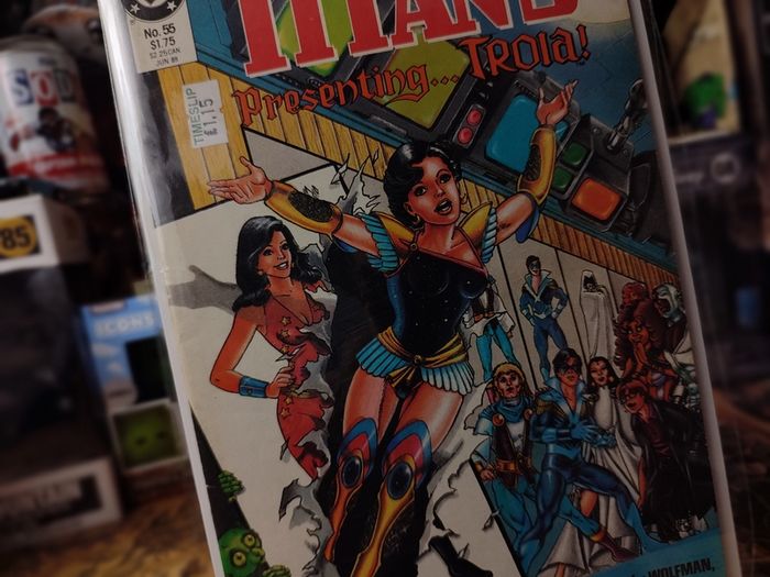 The New Titans ! Issue #55 ! Presenting Troia ! Copper Age Comic from 1989 ! by DC Comics !