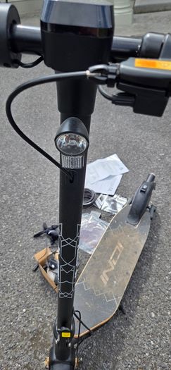 Electric scooter