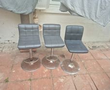 bar stool