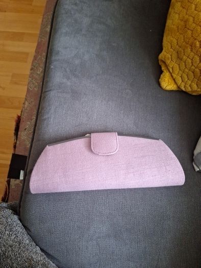 Clutch Bag with Chain .. Pink