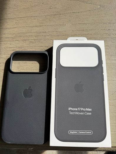 Apple 17 Pro Max Tech woven Case