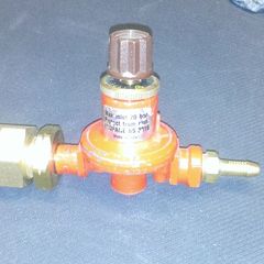 Propane gas regulator