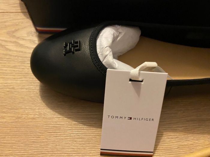 Tommy Hilfiger leather ballerina