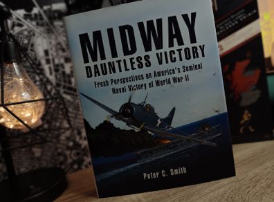 Midway, Dauntless Victory ! Fresh Perspectives on America's Seminal Naval Victory of World War II ! Hardcover ! 2007 ! by Pen and Sword Maritime !