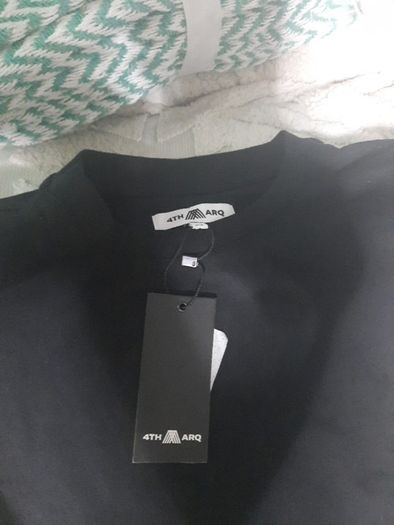 black 4th arq padded top