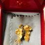 9ct gold plated brooch Image 2