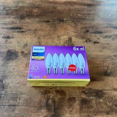 PHILIPS LED light bulbs warm white 2700K