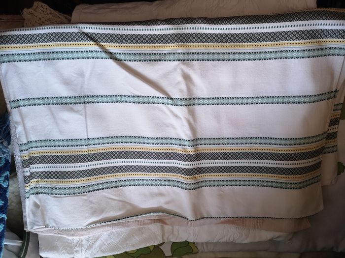Selection of beautiful vintage table cloths
