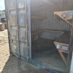 Container