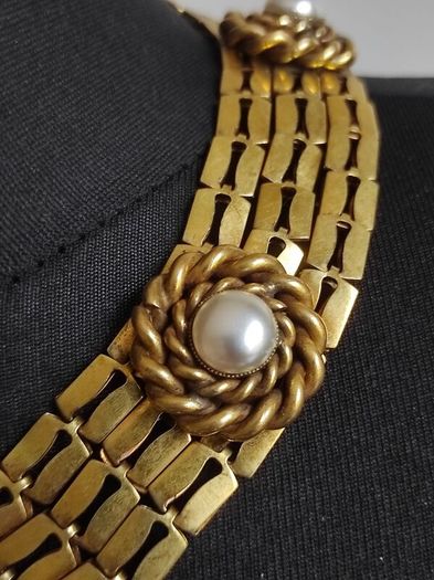 Butler and Wilson statement necklace