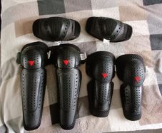 Dainese protector set