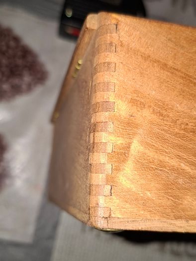 Old Empty Wooden Cigar Box for El Trovador Cigars Made In Jamaica, Postage Available or Collection,