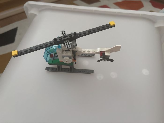 Lego helicopter