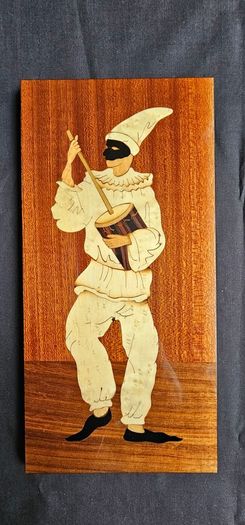 Collectable wall plaques