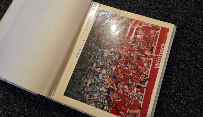 Liverpool signed photos