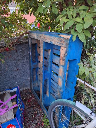 Wooden pallet