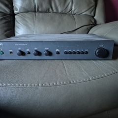 NAD 114 Preamplifier