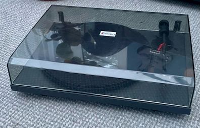 Pro-Ject Special Edition Primary Phono USB Audiophile Turntable