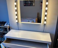 Dressing Table Set - Mirror, Lights and Chair