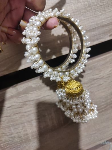 beautiful pearl bracelet