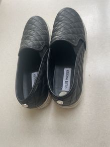 Steve Madden black quilted slip on shoes size 6